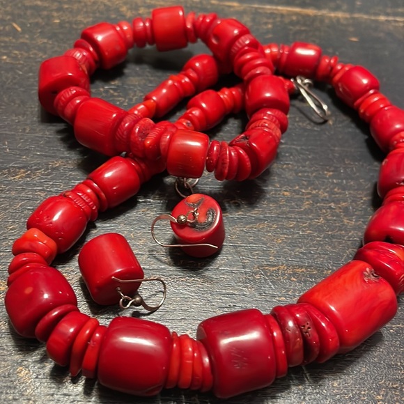 NWOT Blood red Coral and sterling necklace, bracelet, earring set - Picture 11 of 13